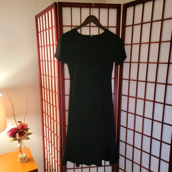 Bodycon Maternity Dress with Ruffle Hem - Picture 1 of 4